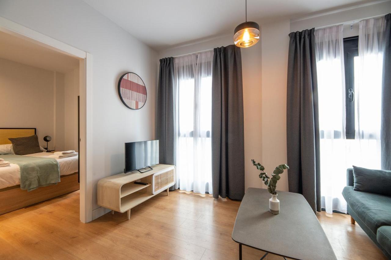 New Apartment -Shared Pool & Solarium- 1A Малага Екстериор снимка