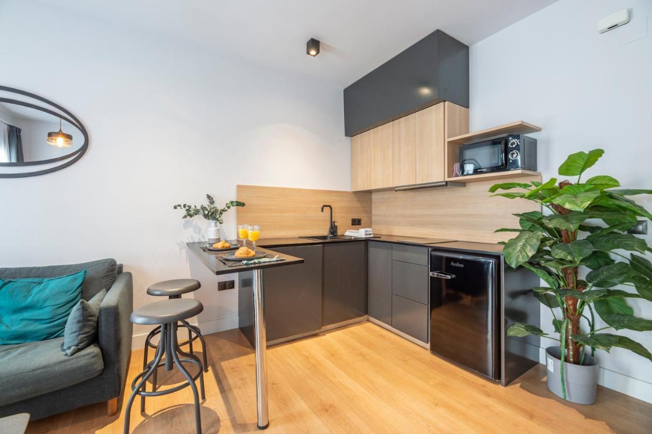 New Apartment -Shared Pool & Solarium- 1A Малага Екстериор снимка